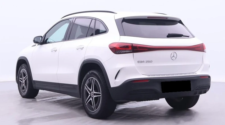 Mercedes-Benz EQA 250 AMG-Line - изображение 3
