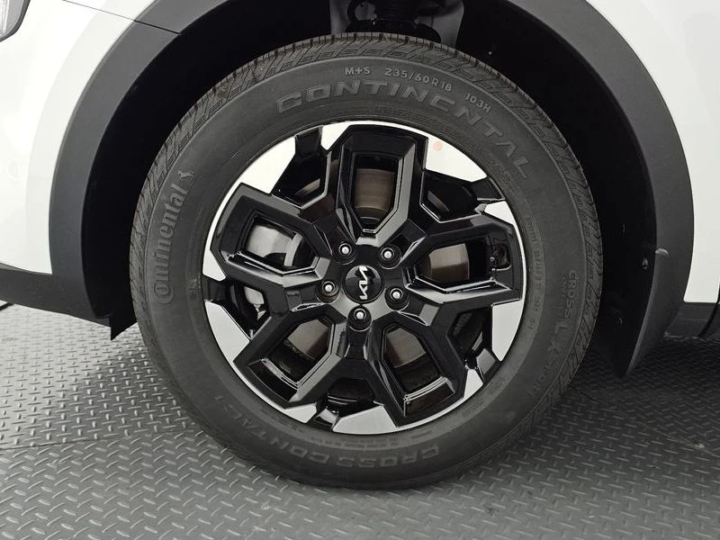 Kia Sorento Gasoline 2.5T 2WD| 281к.с., снимка 5 - Автомобили и джипове - 56163994