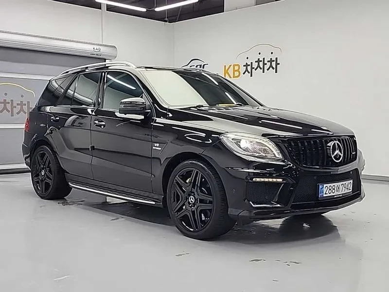 Mercedes-Benz ML W166 Ml63 Amg, снимка 3 - Автомобили и джипове - 56270900