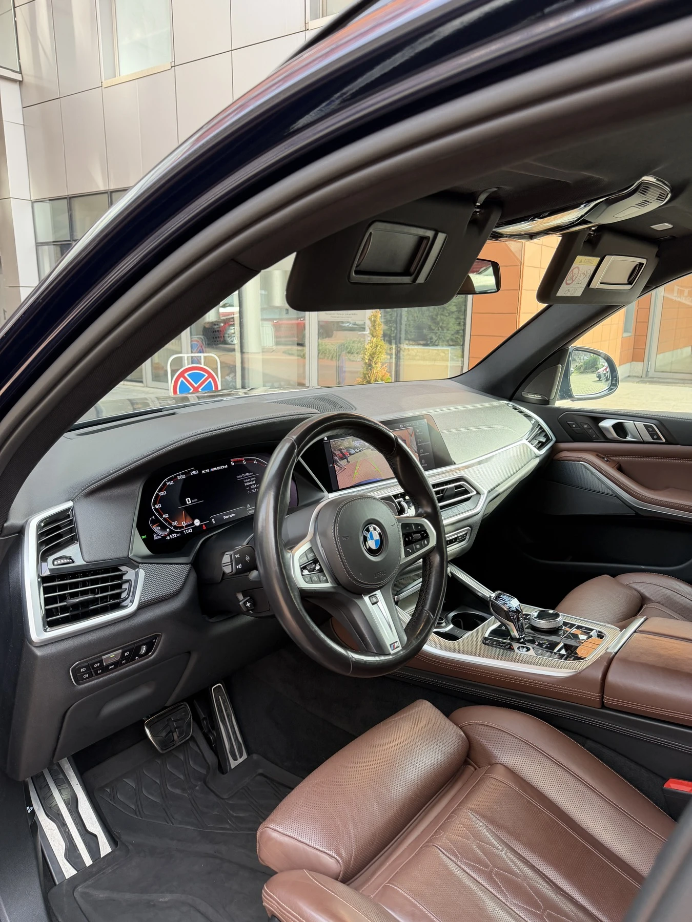 BMW X5 M50d - изображение 8