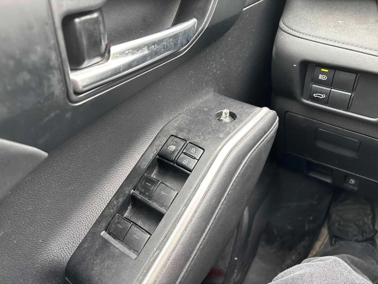 Toyota Highlander * XLE * CARFAX * Navi* Camera, снимка 12 - Автомобили и джипове - 54065380