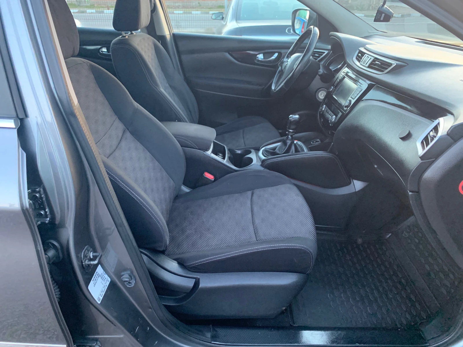 Nissan Qashqai 1.5dci NAVI | Mobile.bg � ����������� 14
