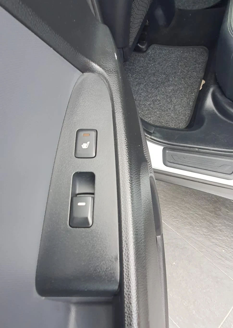 Kia Sportage 1.7 CRDI 2WD кожа, ксенон, снимка 13 - Автомобили и джипове - 54964948