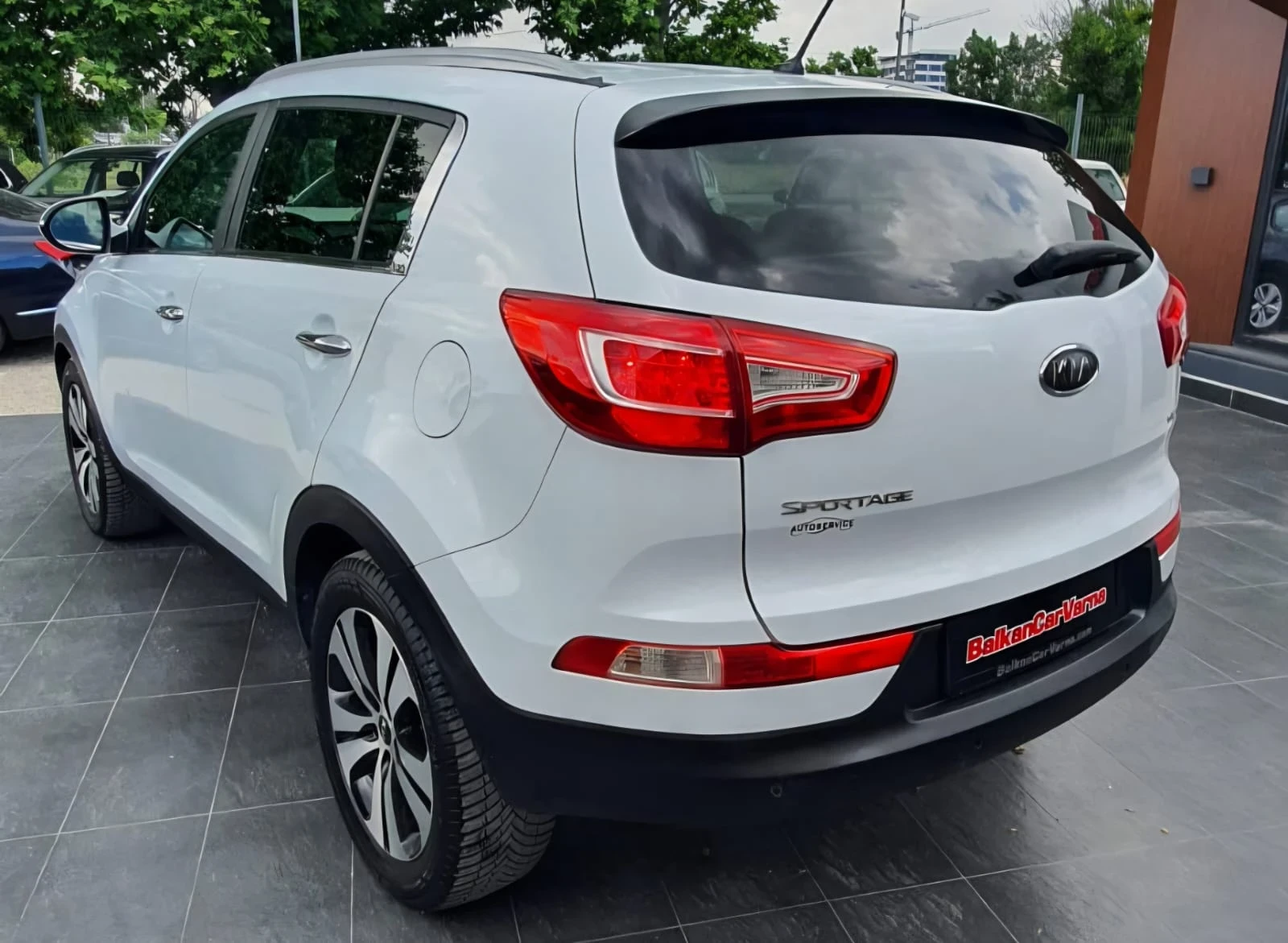 Kia Sportage 1.7 CRDI 2WD кожа, ксенон, снимка 4 - Автомобили и джипове - 54964948