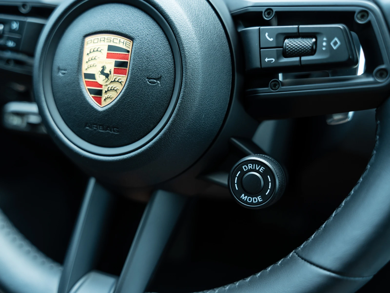 Porsche Macan T, снимка 12 - Автомобили и джипове - 55199048