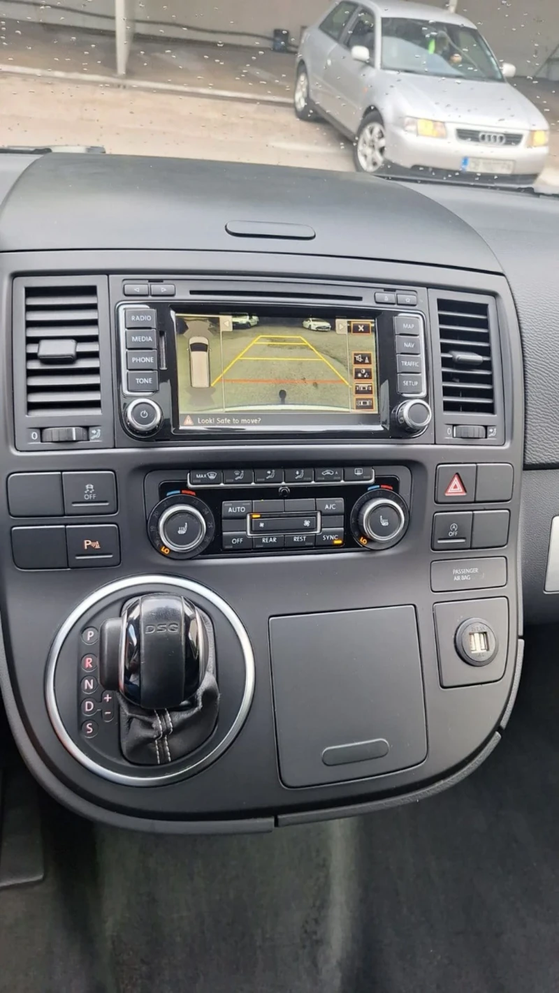 VW T5 2.0/180кс/4х4/Автома/Нави/Камера/7 Места /DSG-BMT, снимка 14 - Бусове и автобуси - 51326719