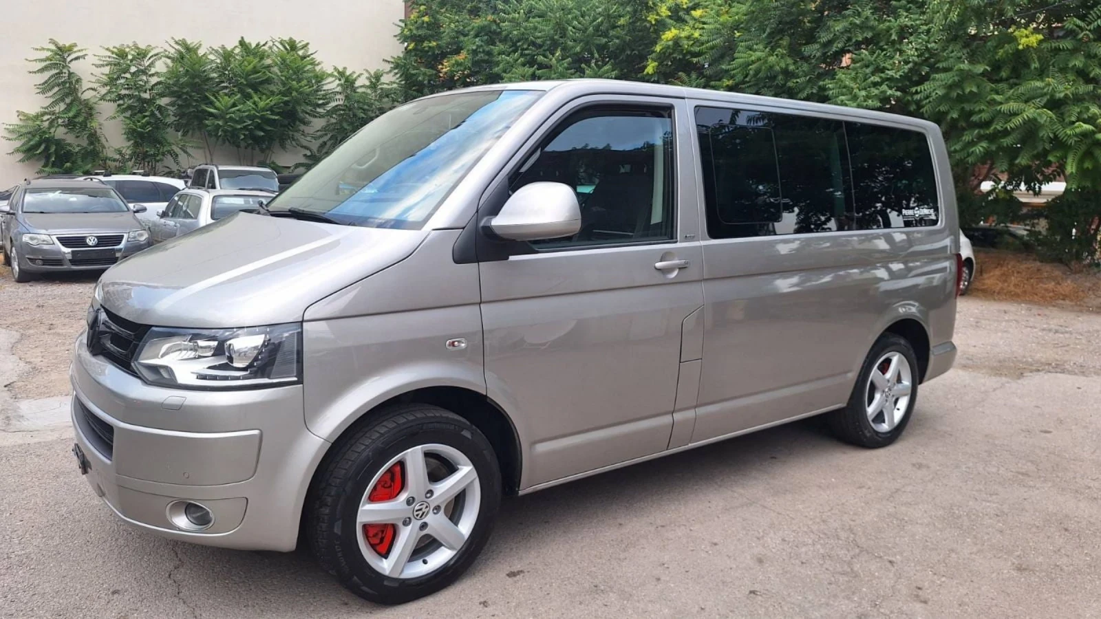 VW T5 2.0/180кс/4х4/Автома/Нави/Камера/7 Места /DSG-BMT - изображение 2