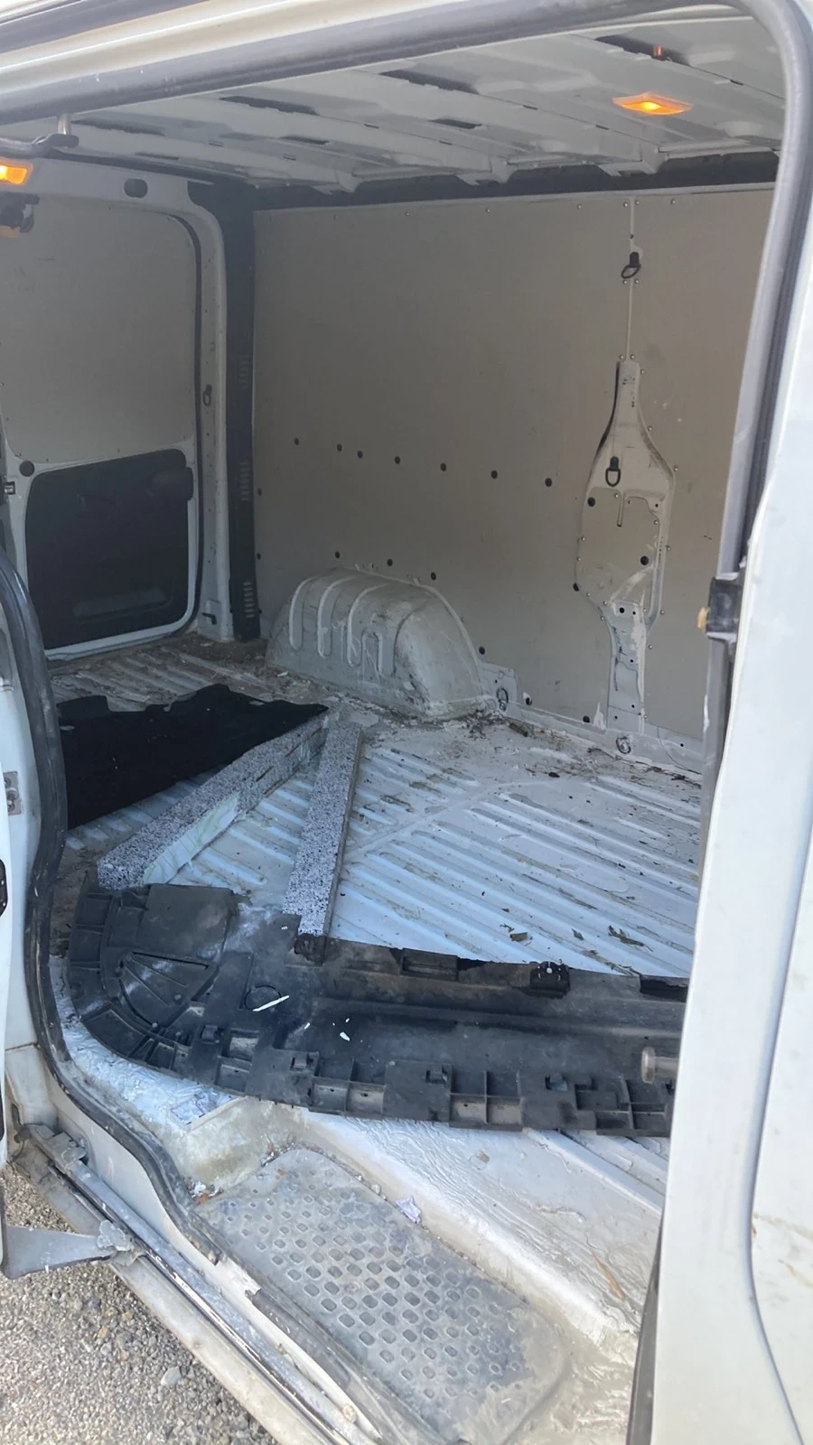 Renault Trafic 2.0 DCI 145 ks EVRO 6 D - изображение 9