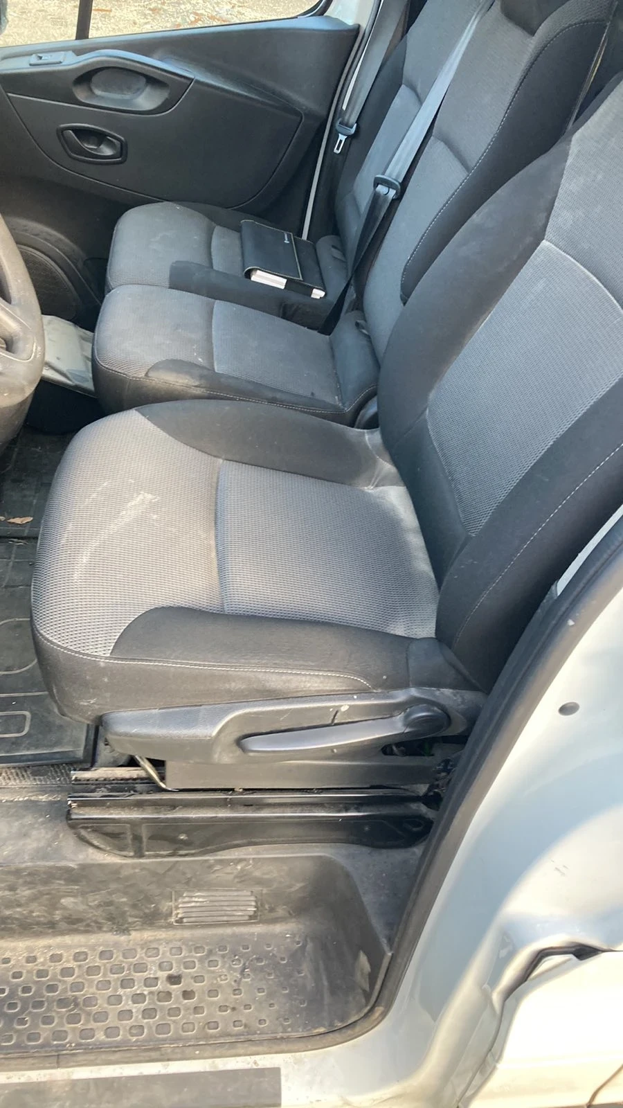 Renault Trafic 2.0 DCI 145 ks EVRO 6 D - изображение 8