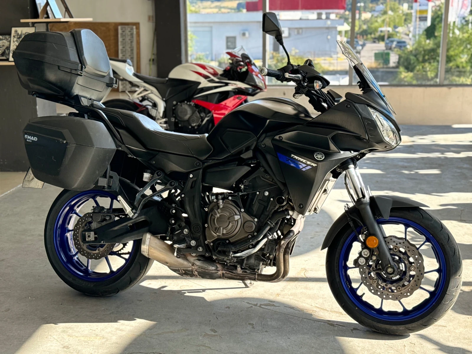 Yamaha Mt-07 Tracer - 3 Куфара - изображение 2