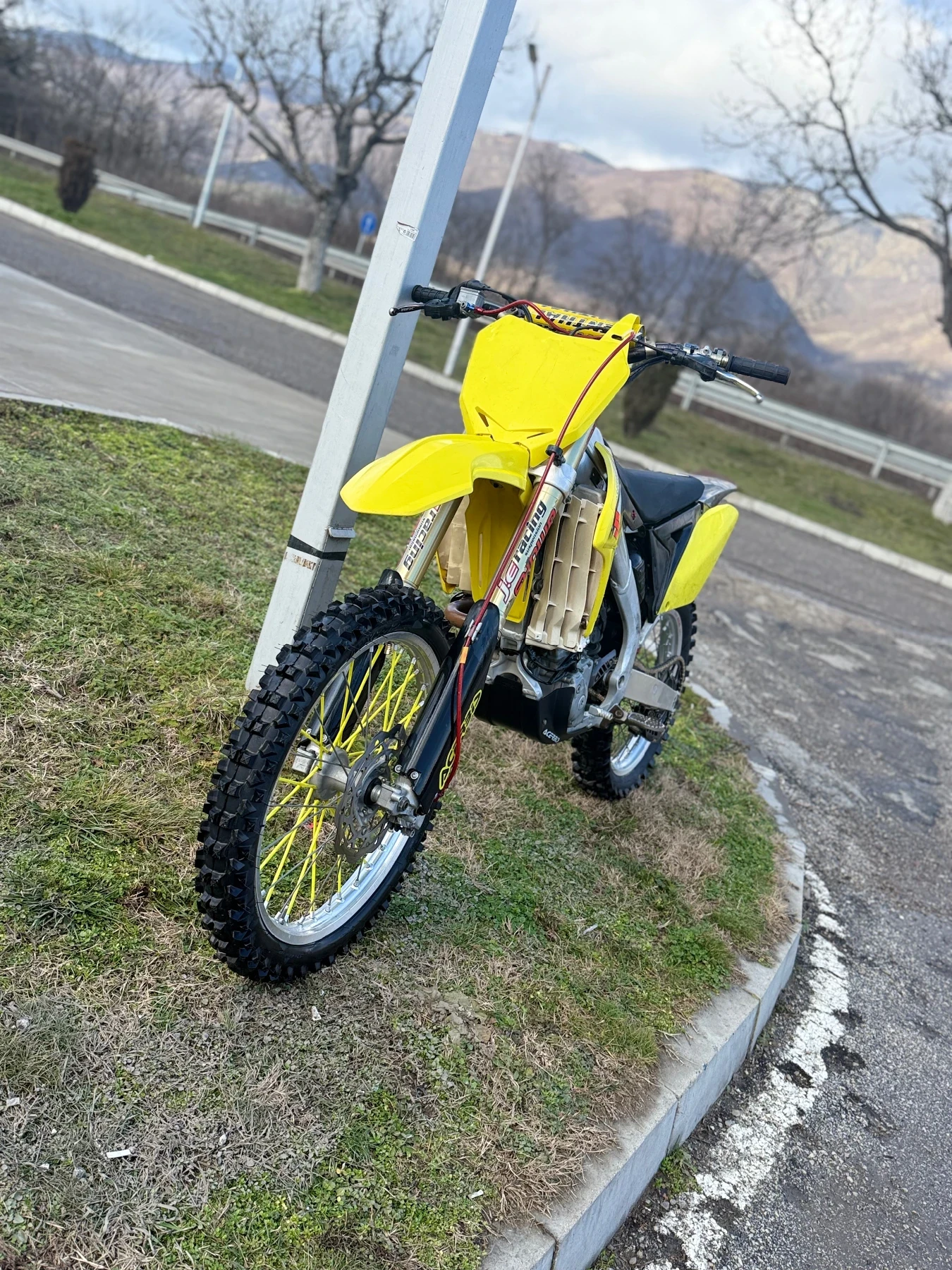 Suzuki Rmz 250, снимка 2 - Мотоциклети и мототехника - 54976049