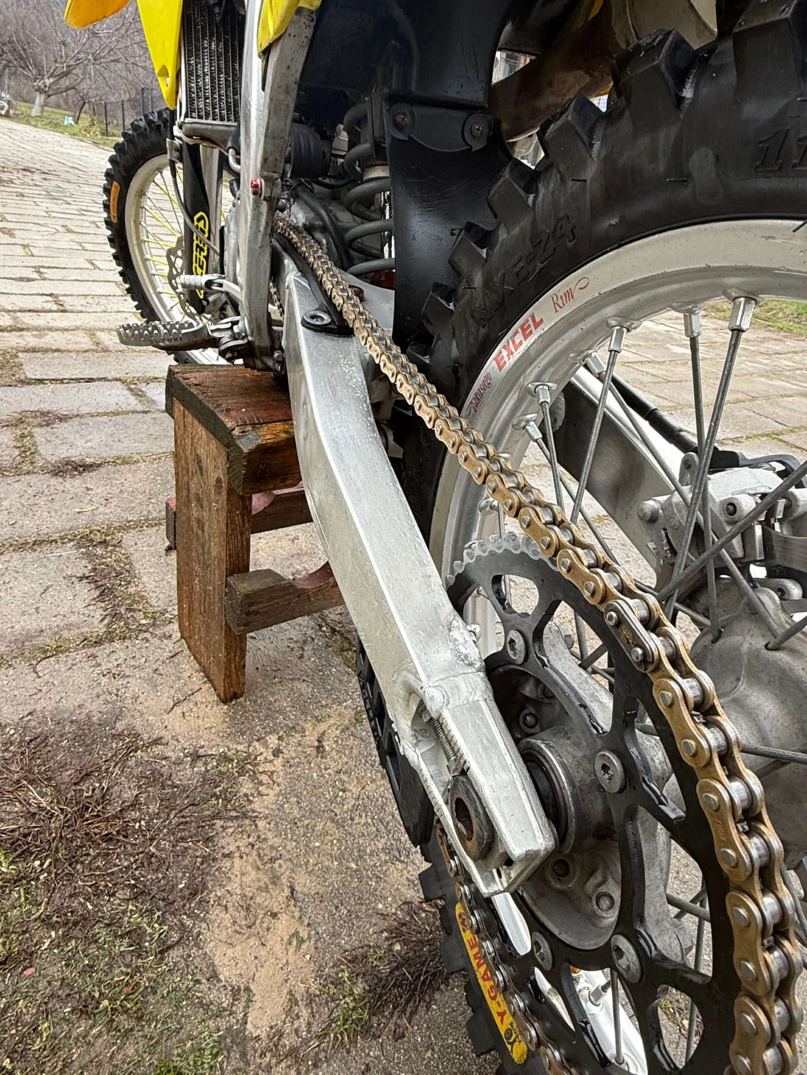 Suzuki Rmz 250, снимка 4 - Мотоциклети и мототехника - 54976049