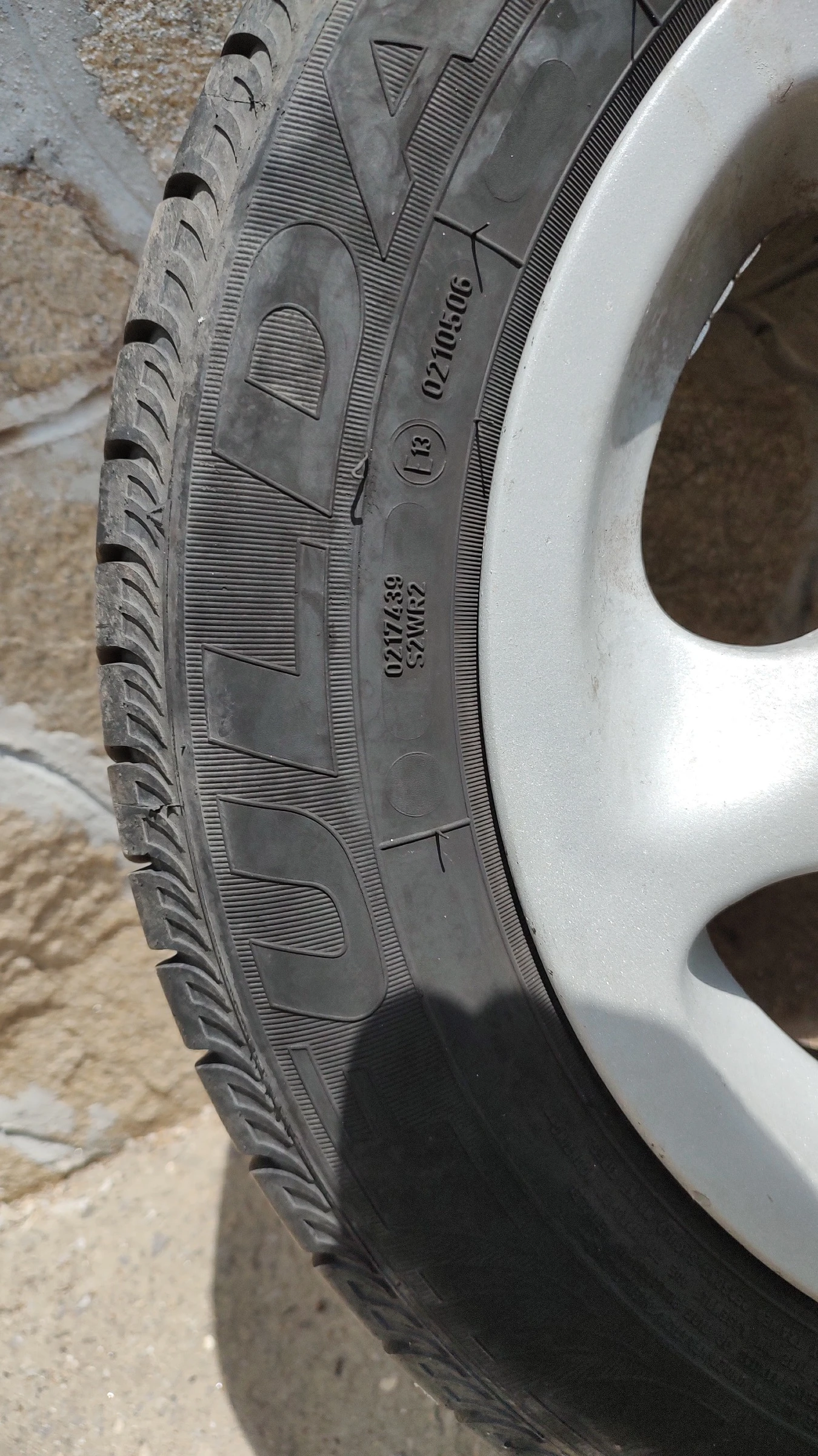 ���� � ������ 175/65R14 | Mobile.bg � ����������� 3