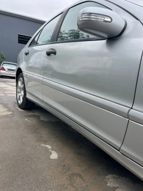Mercedes-Benz C 180 271, снимка 7