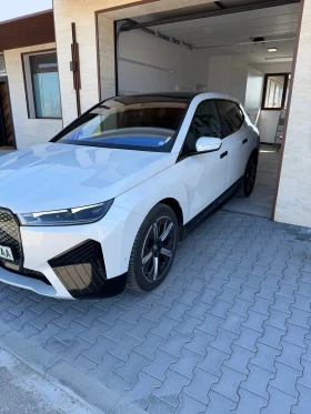 BMW iX 40, снимка 3