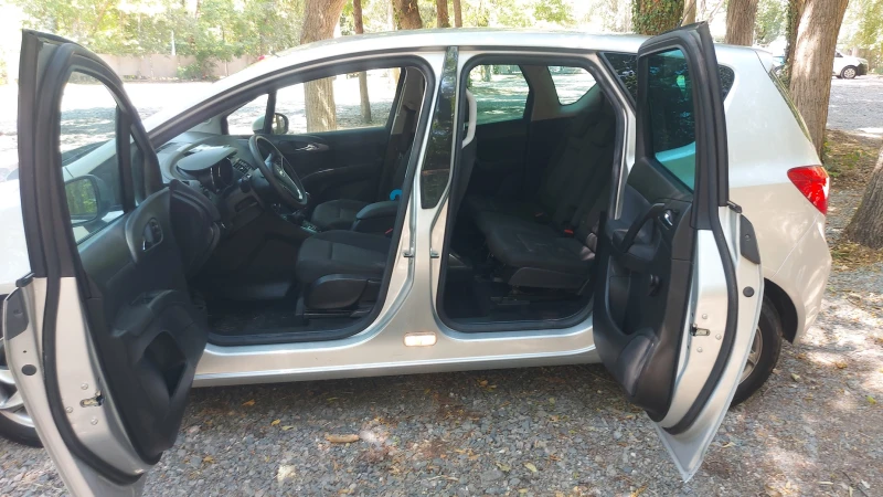 Opel Meriva, снимка 9 - Автомобили и джипове - 46637633