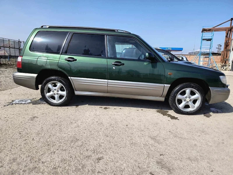 Subaru Forester, снимка 3 - Автомобили и джипове - 47184288