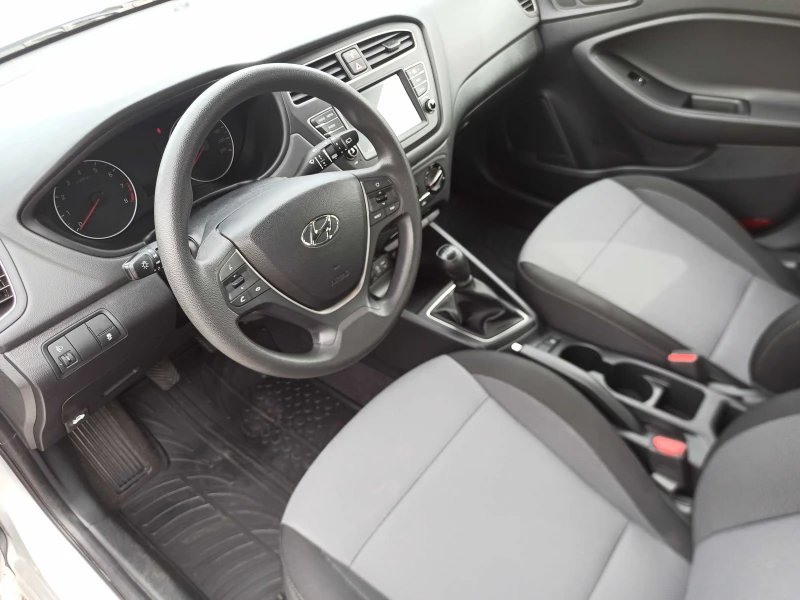 Hyundai I20, снимка 7 - Автомобили и джипове - 47282480