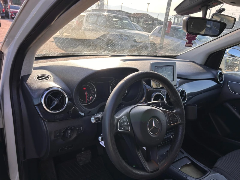 Mercedes-Benz B 220 CDI AVTOMAT/NAVI EURO 6, снимка 11 - Автомобили и джипове - 48028805