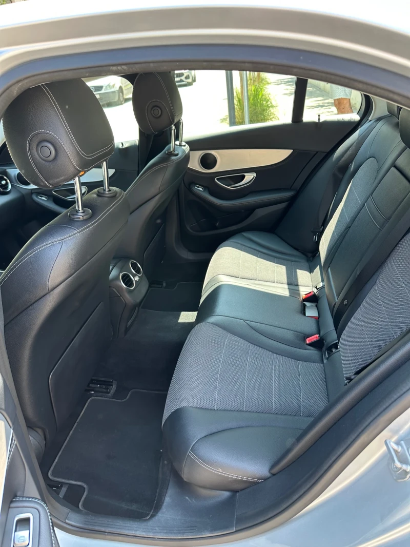 Mercedes-Benz C 180, снимка 14 - Автомобили и джипове - 51519324