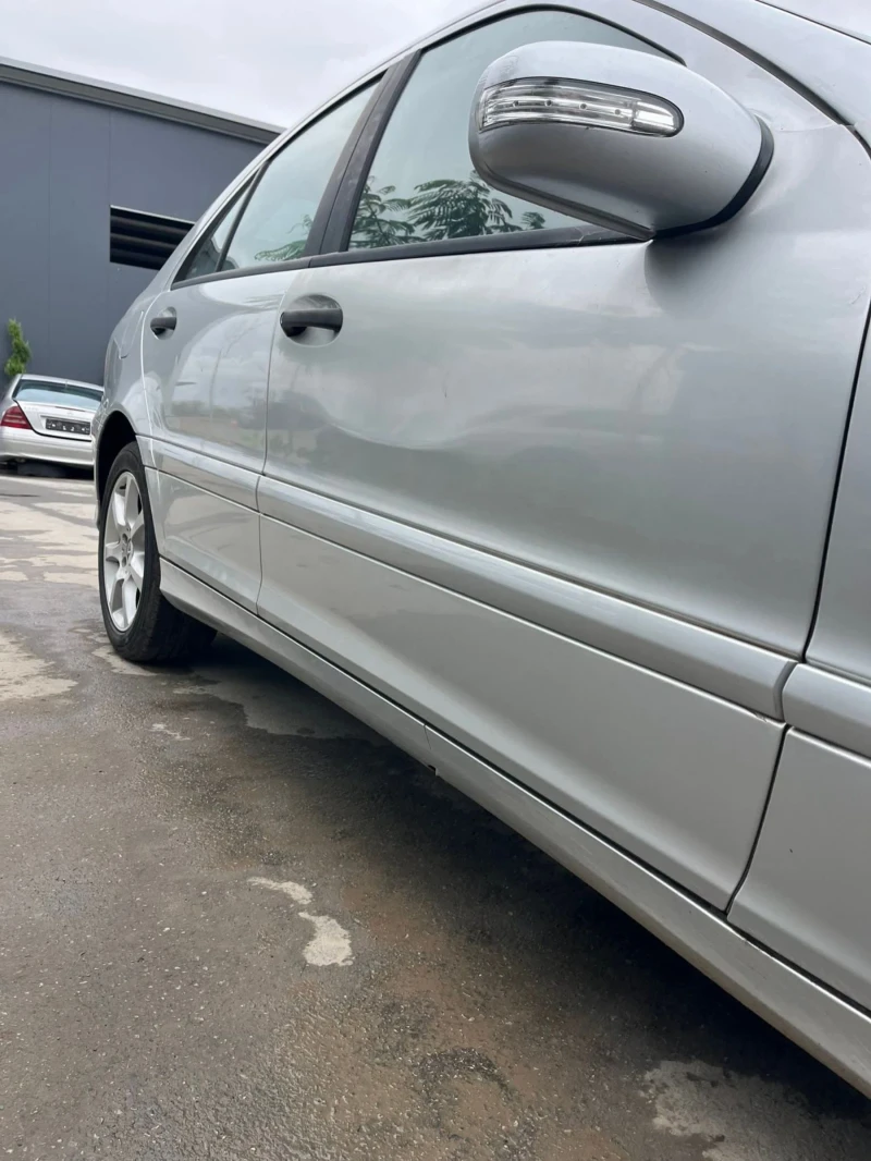 Mercedes-Benz C 180 271, снимка 7 - Автомобили и джипове - 51879844