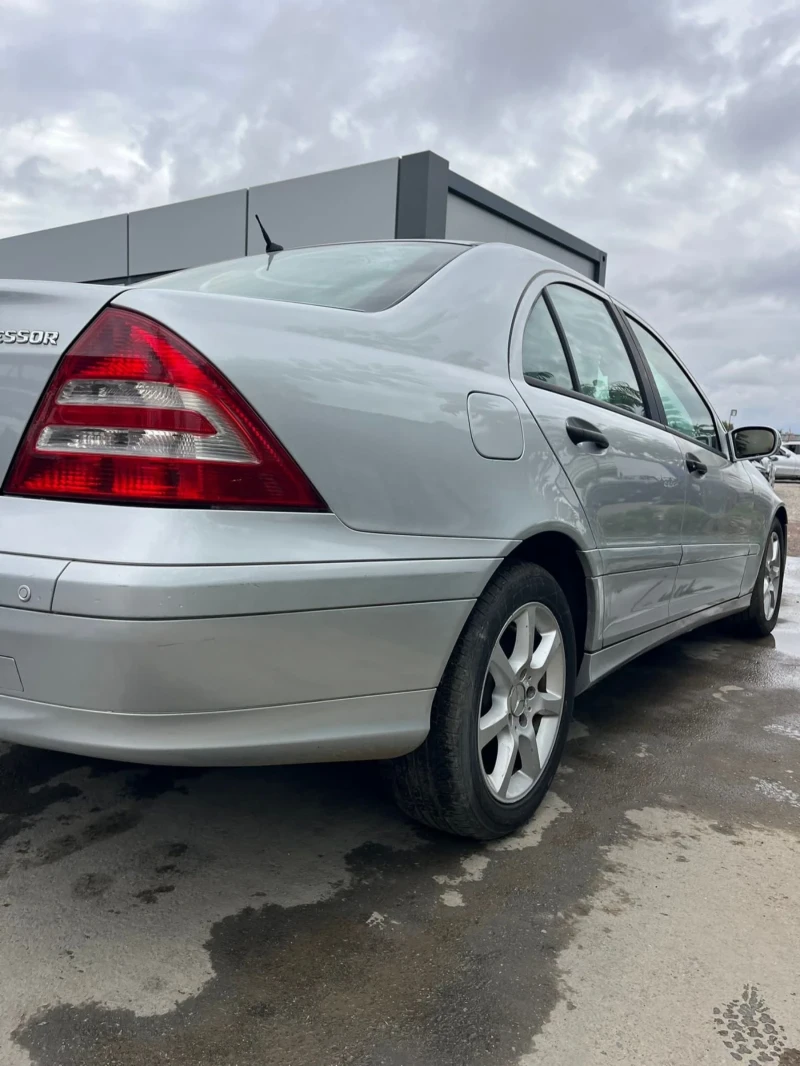 Mercedes-Benz C 180 271, снимка 9 - Автомобили и джипове - 51879844