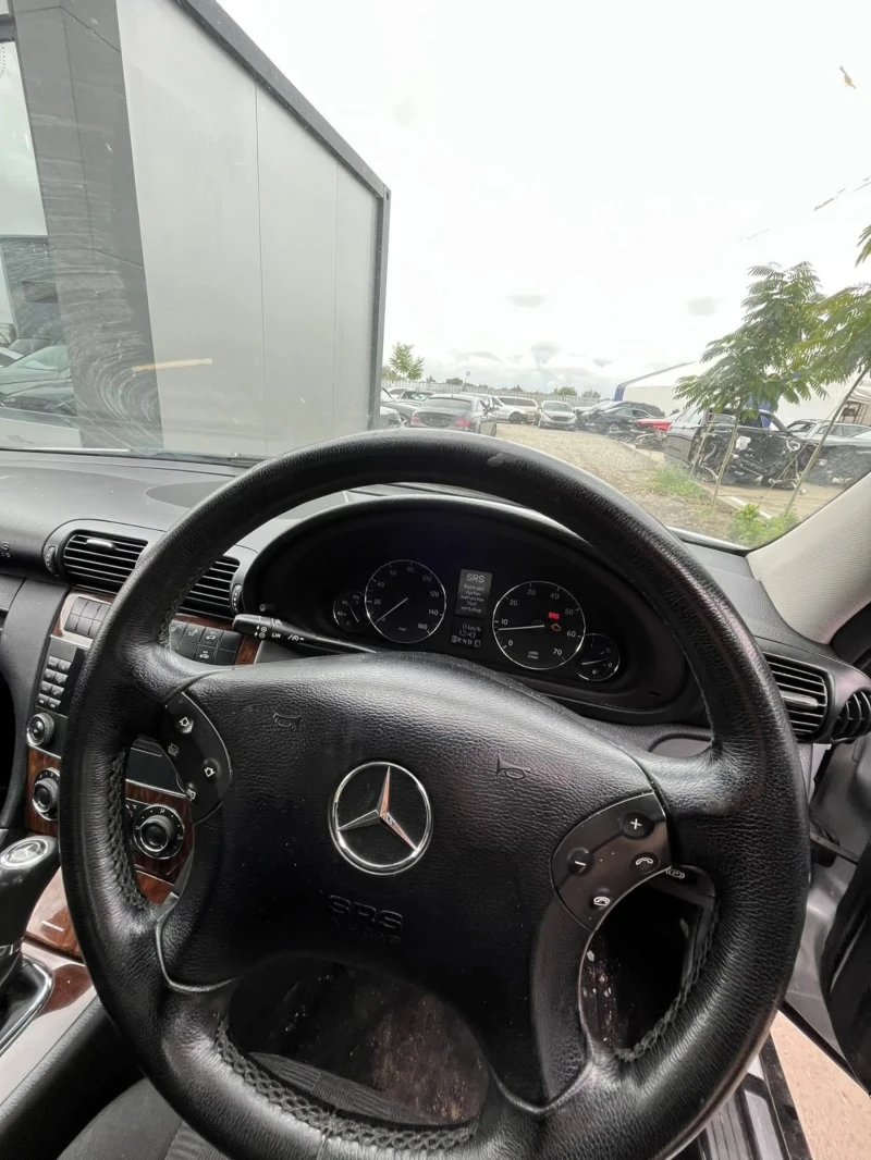 Mercedes-Benz C 180 271, снимка 17 - Автомобили и джипове - 51879844