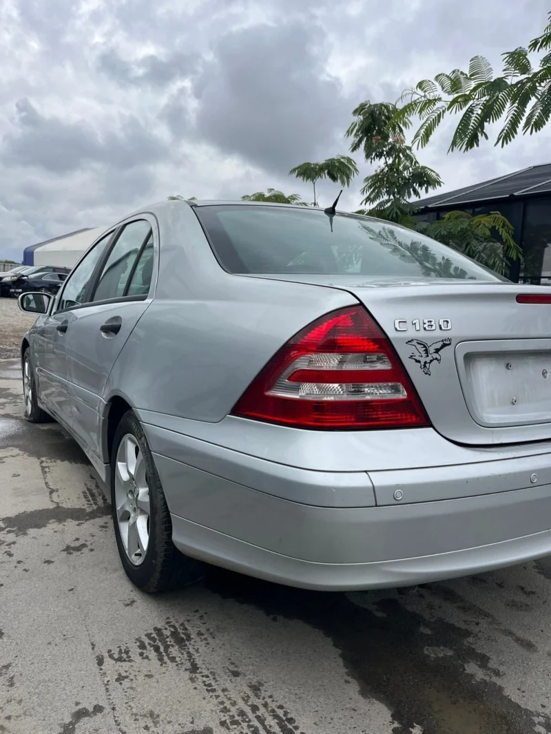 Mercedes-Benz C 180 271, снимка 11 - Автомобили и джипове - 51879844