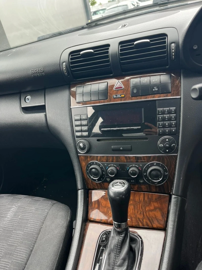 Mercedes-Benz C 180 271, снимка 16 - Автомобили и джипове - 51879844