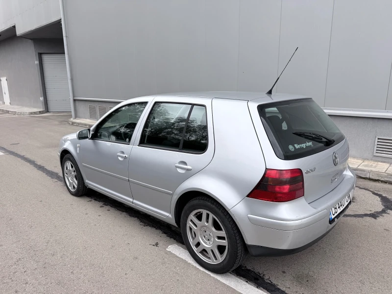 VW Golf 1.6 бензин , снимка 4 - Автомобили и джипове - 52158734