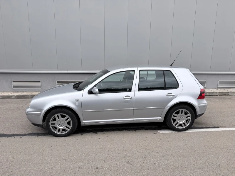 VW Golf 1.6 бензин , снимка 5 - Автомобили и джипове - 52158734