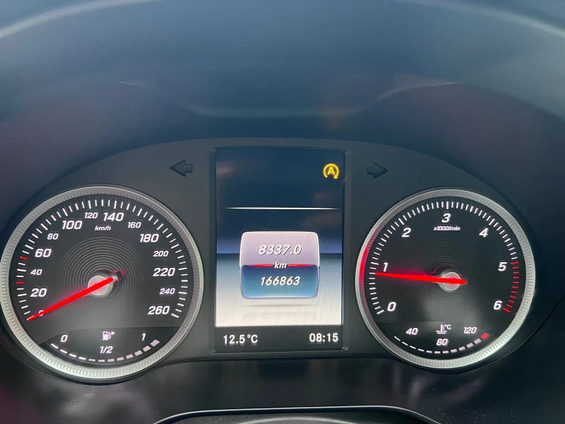 Mercedes-Benz C 180 Sport Led, снимка 11 - Автомобили и джипове - 52331000
