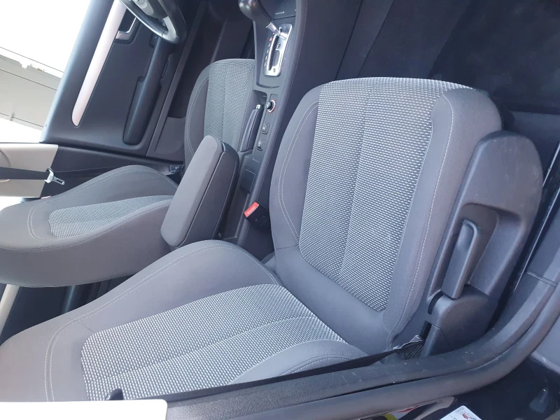 Seat Exeo 2.0TDI FACE  LED AUT  PODGREV  EURO 5 NOVA NOVA, снимка 9 - Автомобили и джипове - 52770163