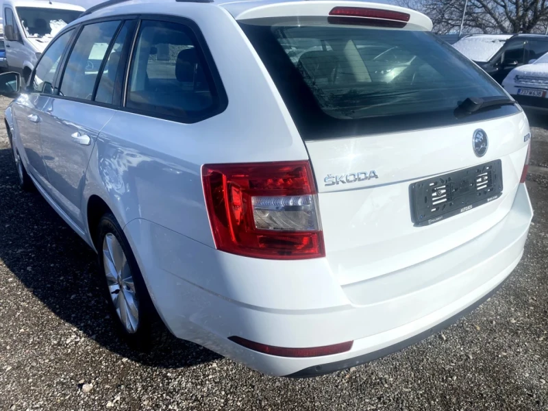 Skoda Octavia 1.6TDI DSG 115к.с Face Lift, снимка 4 - Автомобили и джипове - 53518476