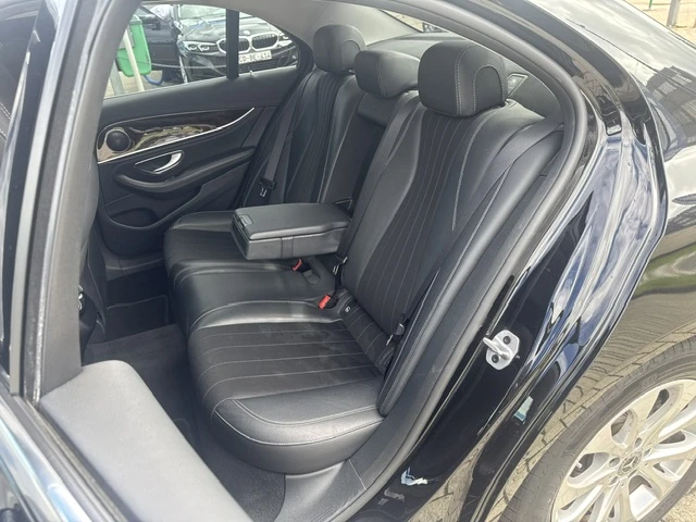 Mercedes-Benz E 220 Executive, снимка 10 - Автомобили и джипове - 55228470