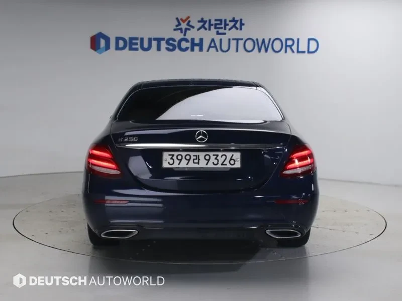 Mercedes-Benz E 250 W213 E250 Avantgarde, снимка 4 - Автомобили и джипове - 56355939