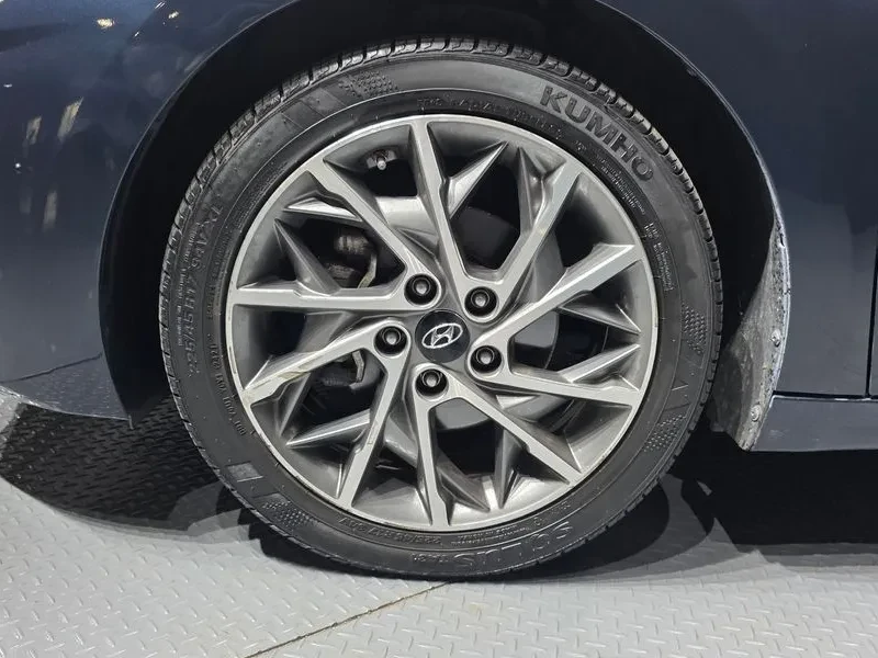 Hyundai Elantra 1.6 Smart Choice, снимка 5 - Автомобили и джипове - 56719478