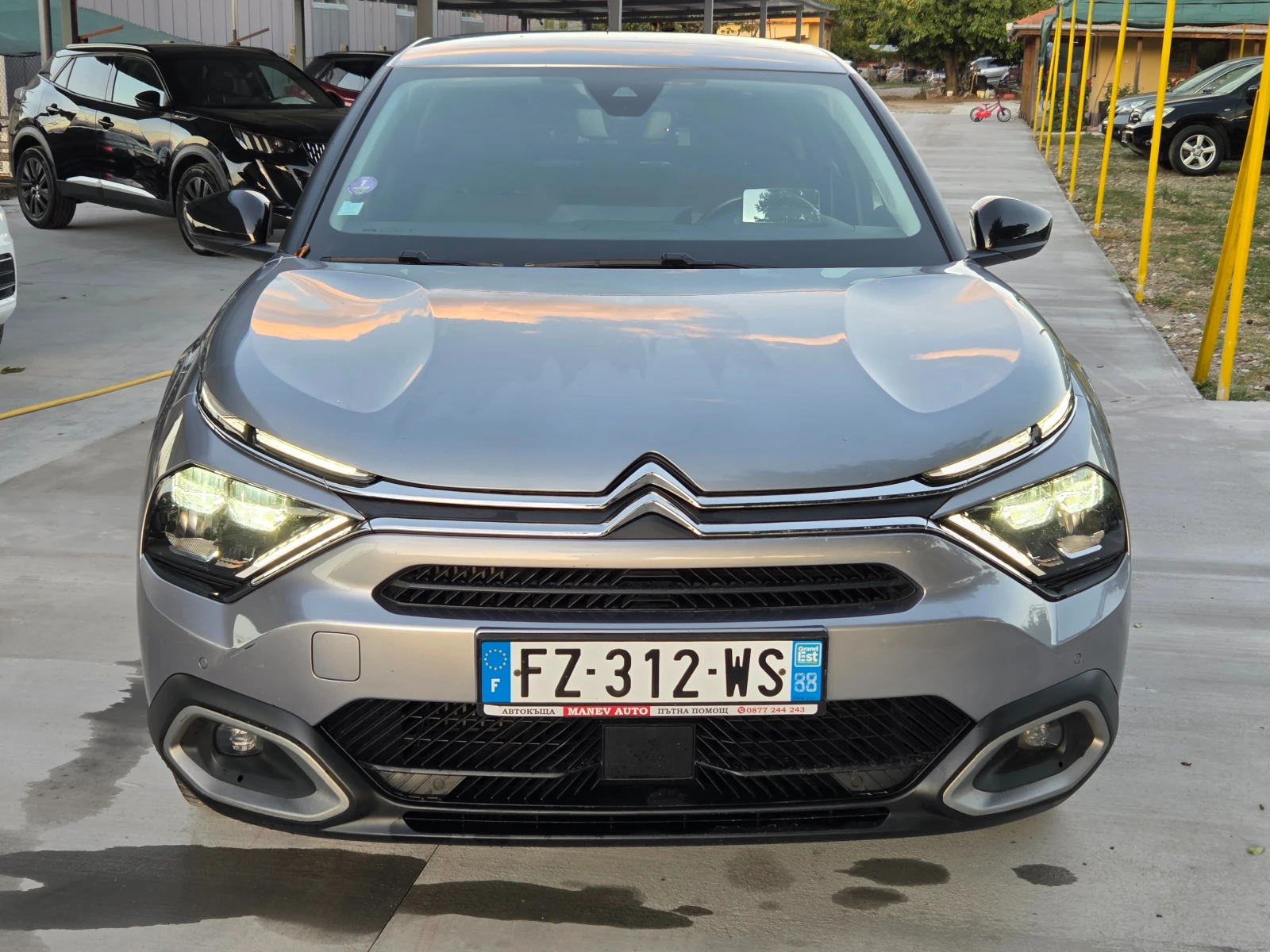 Citroen C4 1.2 SHINE* * HEAD-UP-DISPLEY* KAMERA* LED* KAYLESS | Mobile.bg   13