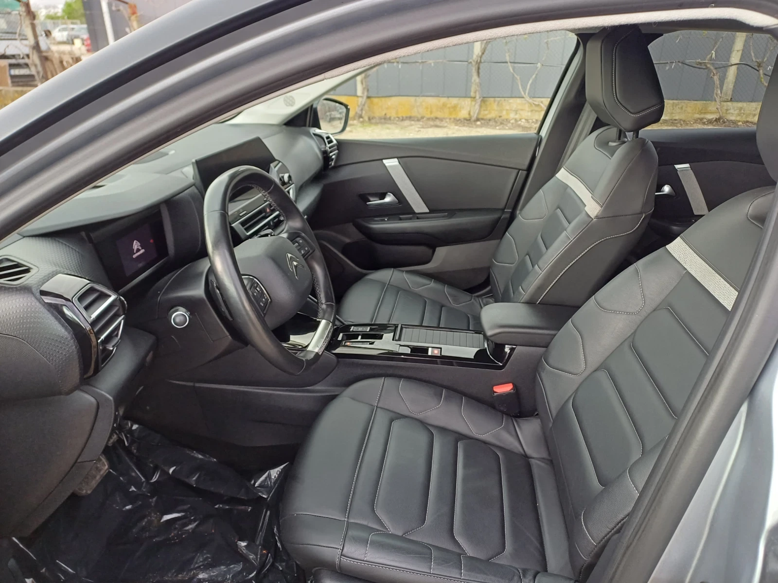 Citroen C4 1.2 SHINE* * HEAD-UP-DISPLEY* KAMERA* LED* KAYLESS - изображение 5
