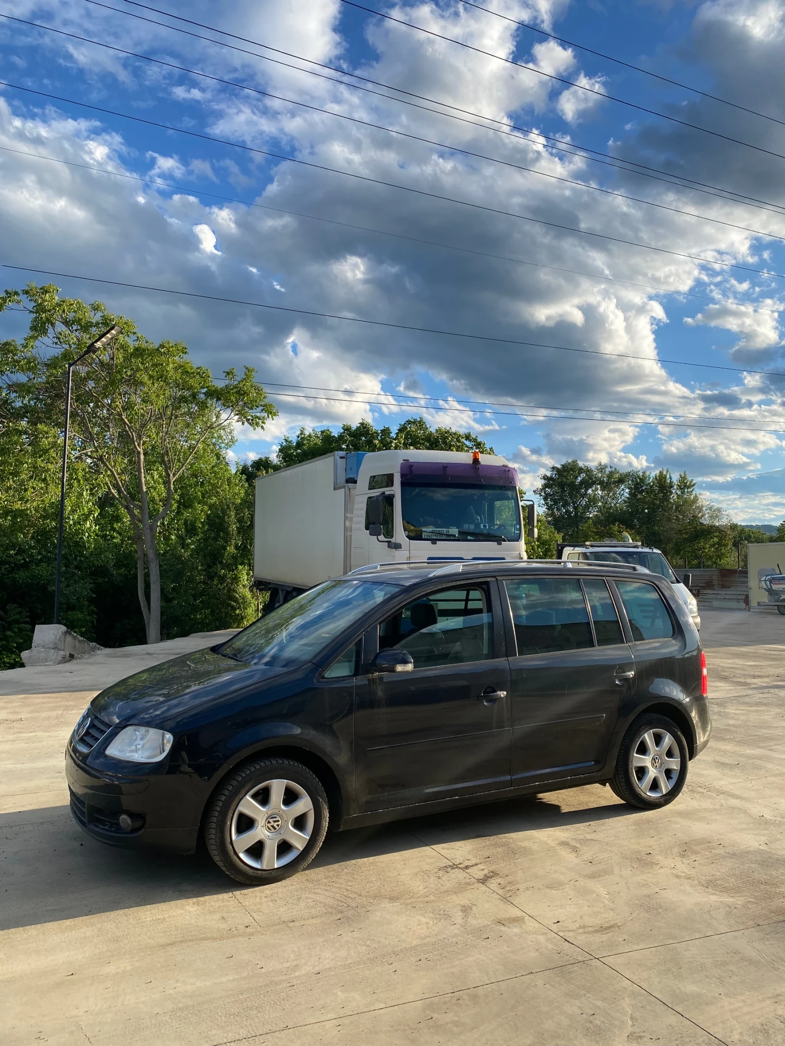 VW Touran 2.0 TDI - изображение 3