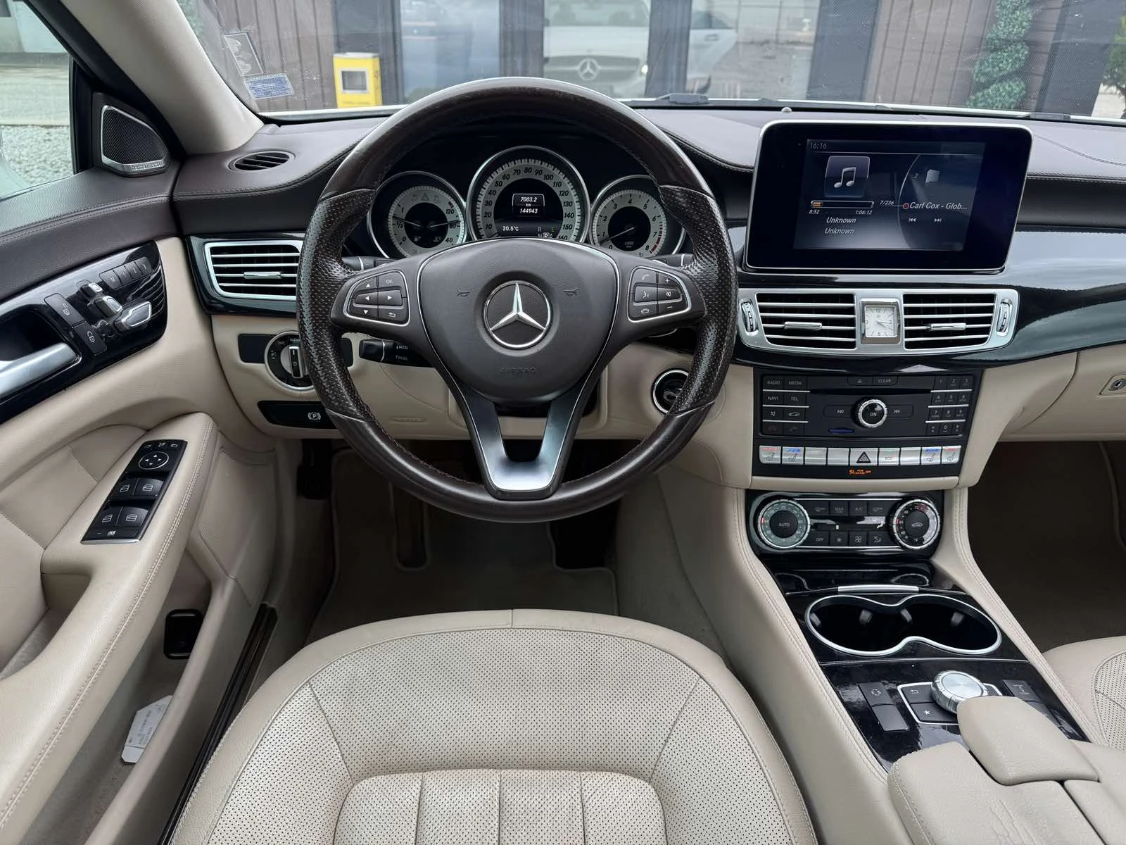 Mercedes-Benz CLS 400 AMG* FACELIFT* HARMAN/KARDON - изображение 9