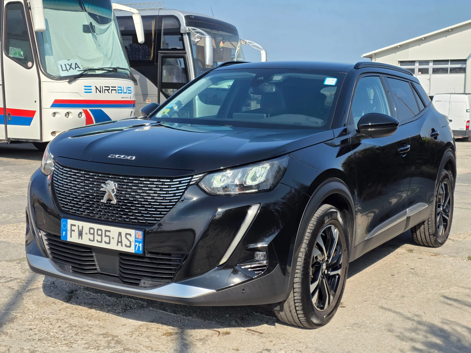 Peugeot 2008 1.5BLUE HDI ALLURE EAT8 131 - изображение 3