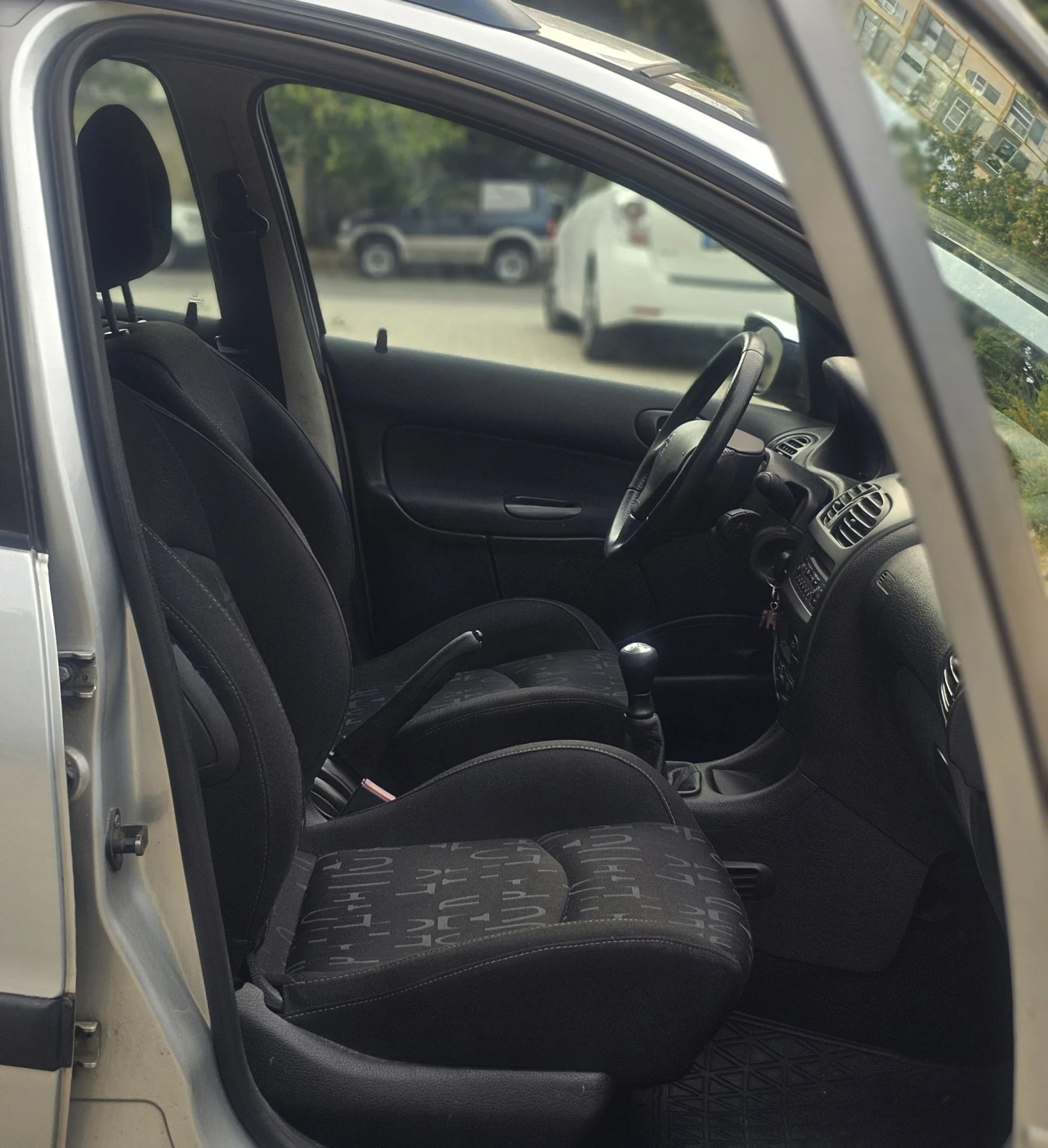Peugeot 206 SW/2.0HDI - изображение 8