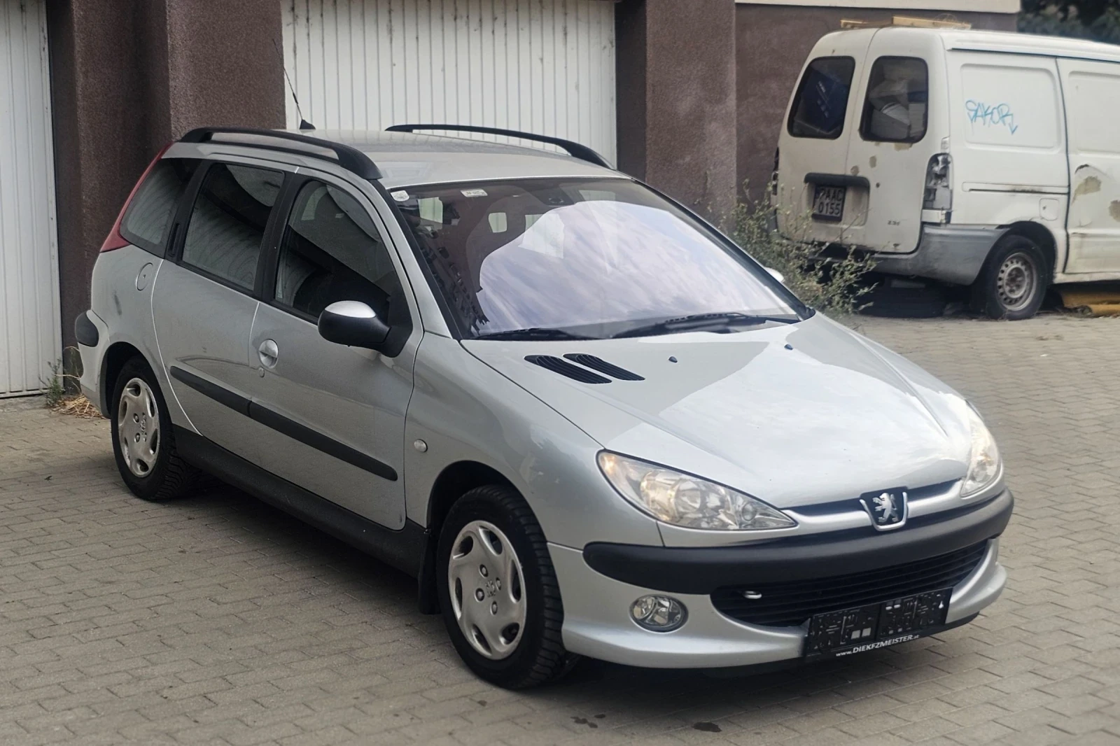 Peugeot 206 SW/2.0HDI - изображение 3