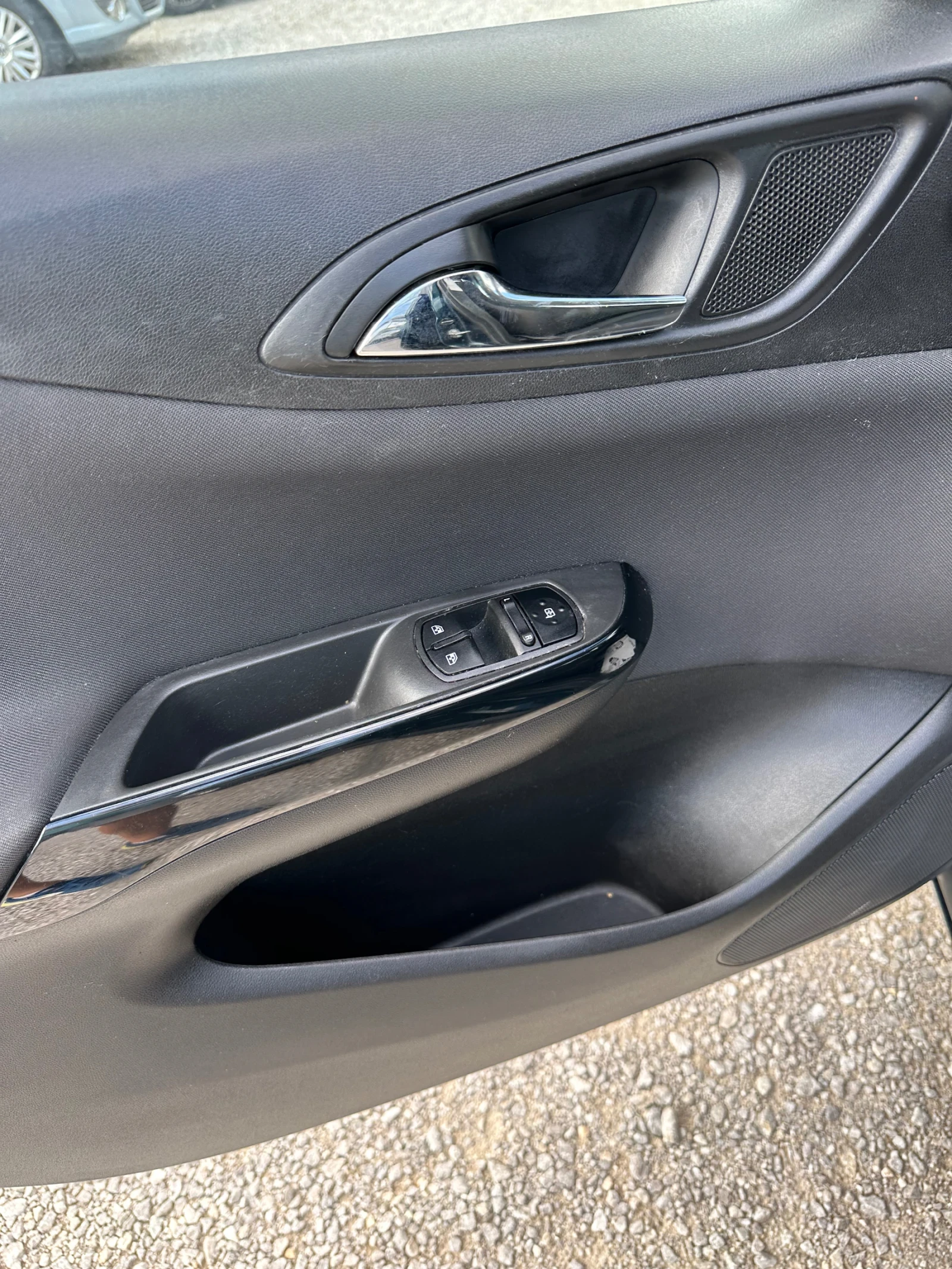 Opel Corsa 1.4 I 90kc Euro 6 - изображение 7