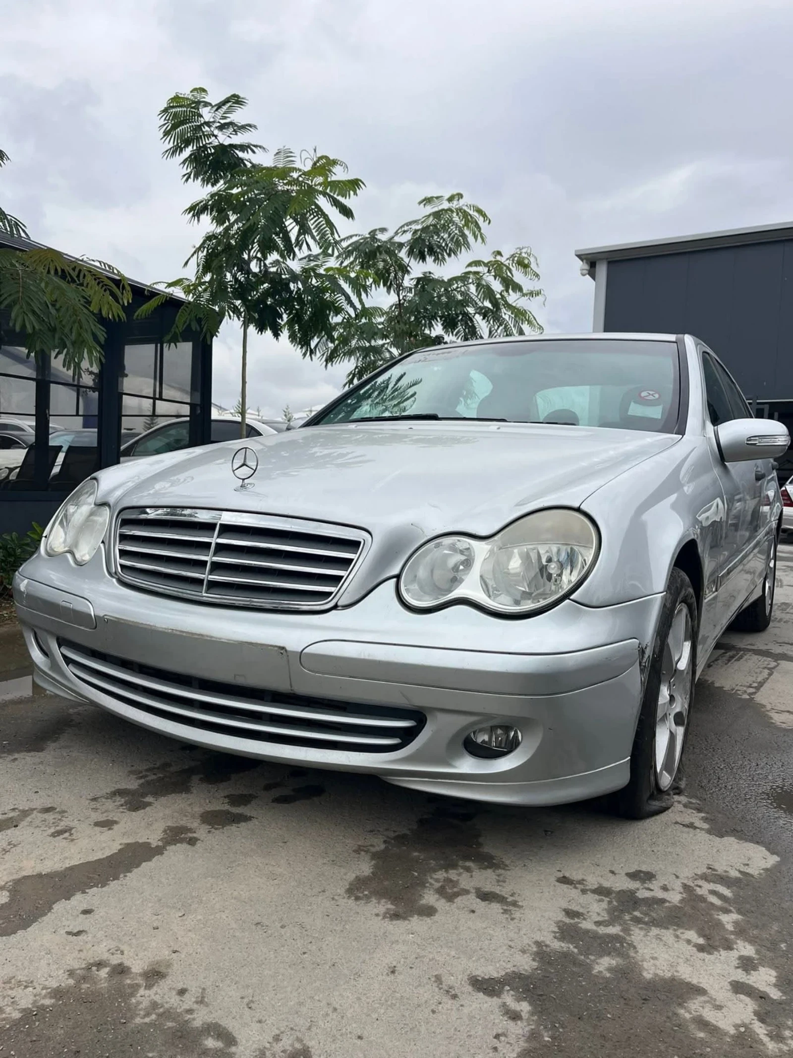 Mercedes-Benz C 180 271 - изображение 3