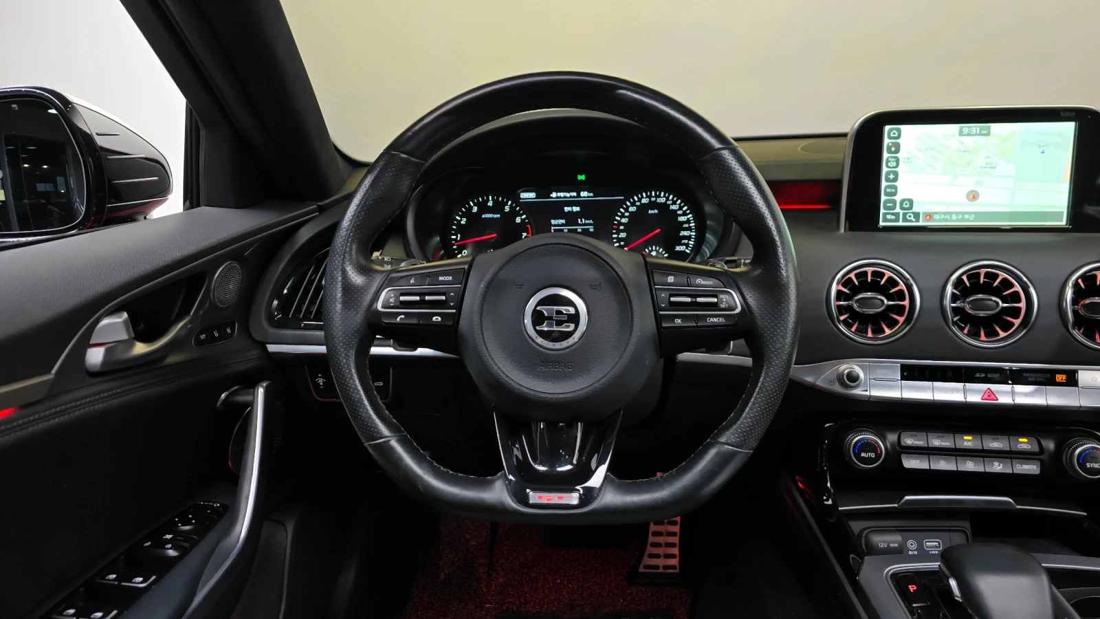 Kia Stinger 3.3T 2WD GT  | Mobile.bg   12