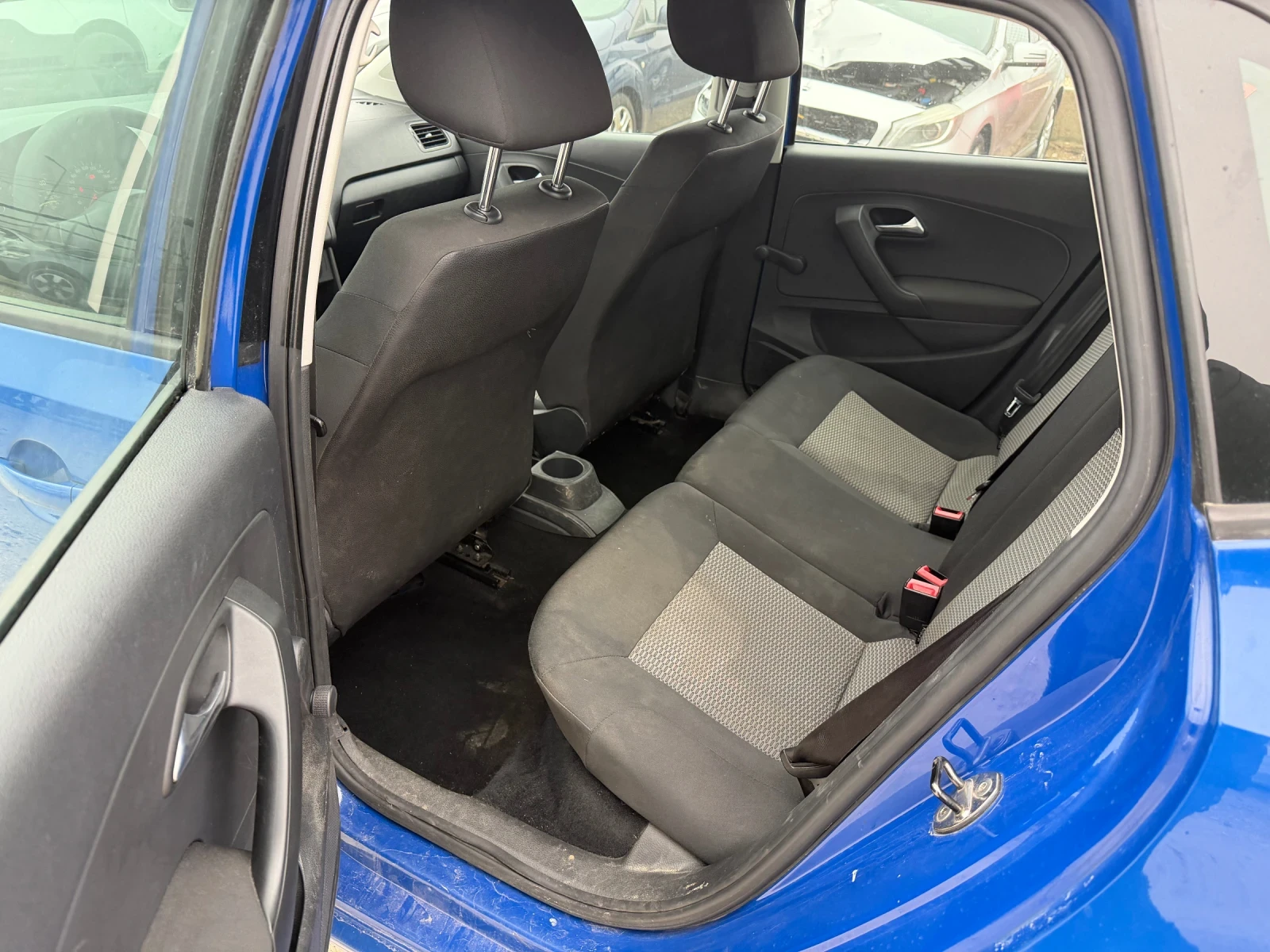 VW Polo 1.2/69кс Климатик - изображение 10
