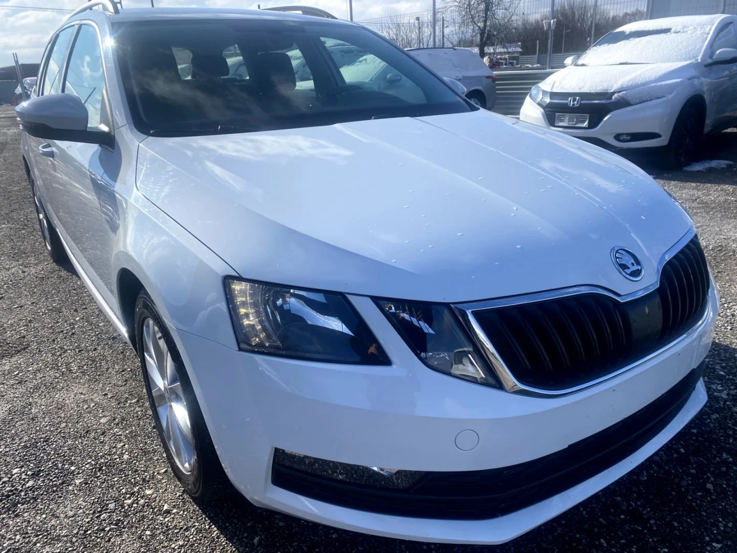 Skoda Octavia 1.6TDI DSG 115к.с Face Lift - изображение 2