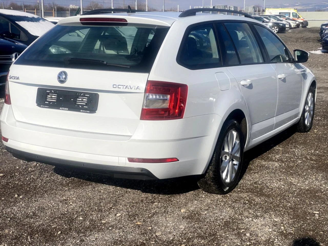 Skoda Octavia 1.6TDI DSG 115к.с Face Lift - изображение 3